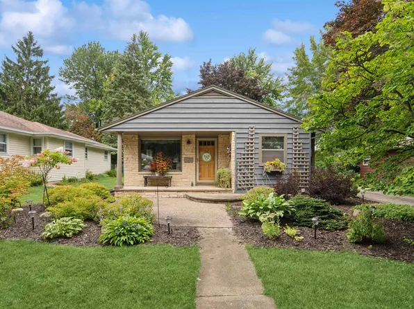 1212 W Parkway Blvd, Appleton, WI 54914