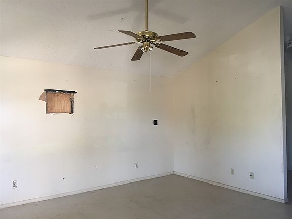 3rd image of 2506 Severita Ln