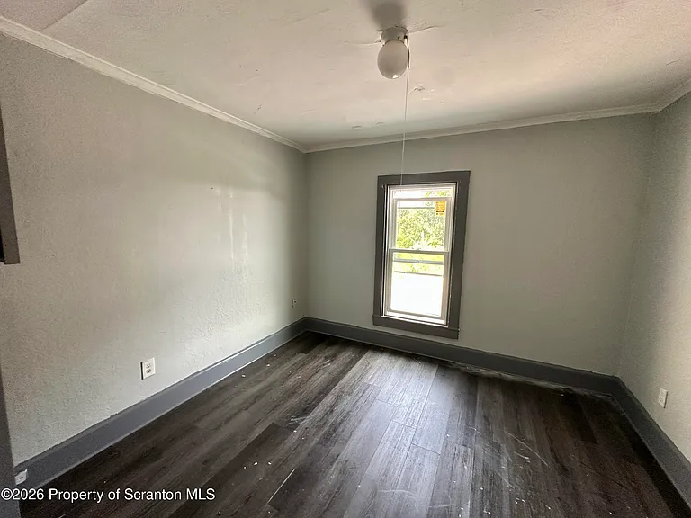 166 W Parker St — Photo 6