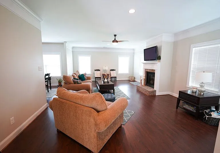 6240 Chief O F Love Rd — Photo 9