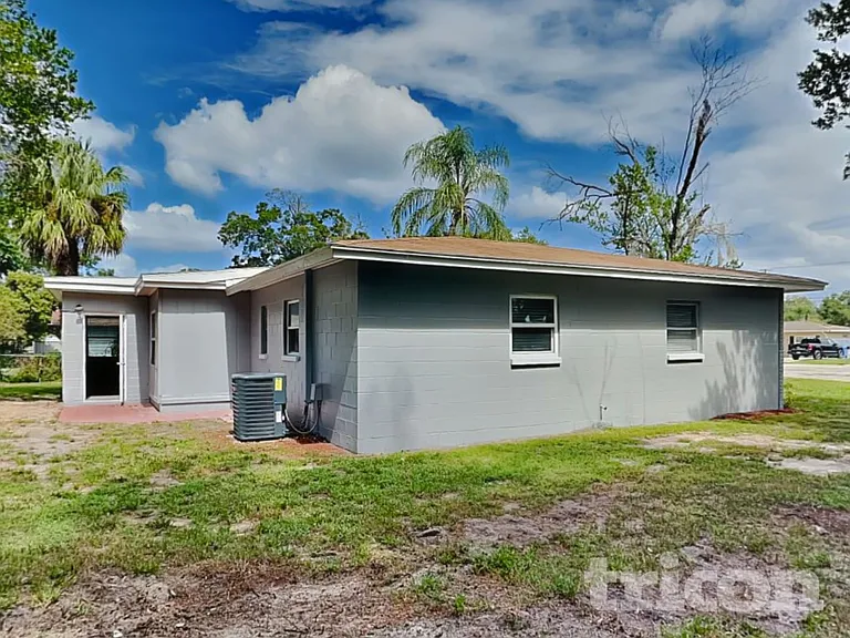 1404 Fernwood Pl — Photo 16