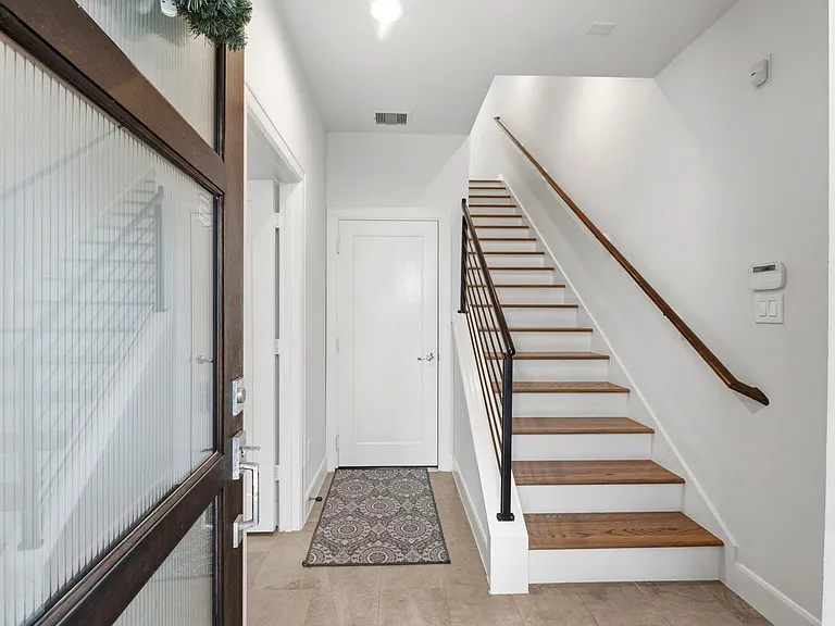 1047 Timbergrove Yards Ln — Photo 8