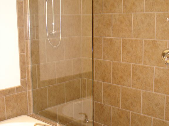 Master bath - 6 foot