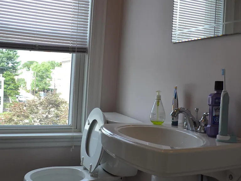 37 Sargent St #3 — Photo 9