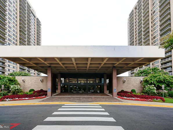 5501 Seminary Rd APT 2209S, Falls Church, VA 22041