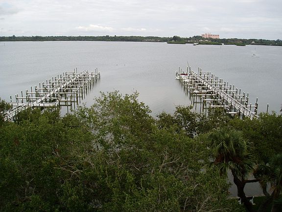 View of the Intracoasta (Bay)