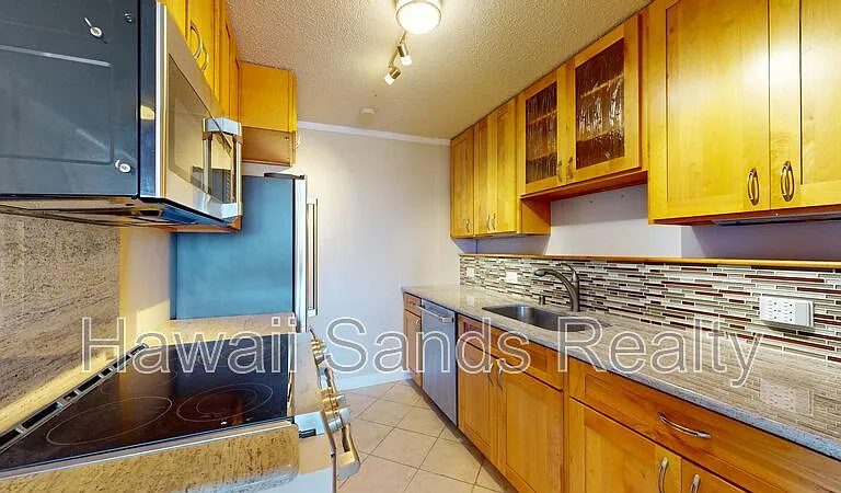 1676 Ala Moana Blvd #907 — Photo 3