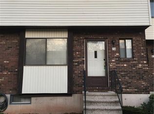 29 Robin Brook Dr UNIT 29, Newington, CT 06111