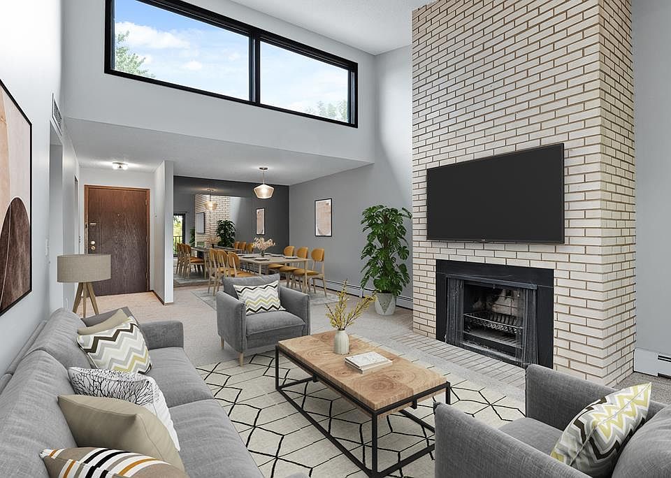 1st image of 5140 W 102nd St APT 307