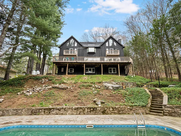 25 Hillside Dr — Photo 4