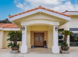 525 Stewart Canyon Rd, Fallbrook, CA 92028