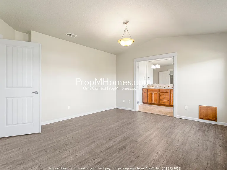 14798 SW 76th Ave — Photo 17