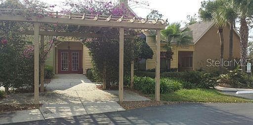 2nd image of 3716 Idlebrook 104 Cir