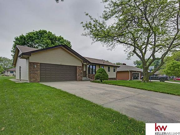 2nd image of 3821 N 207th St