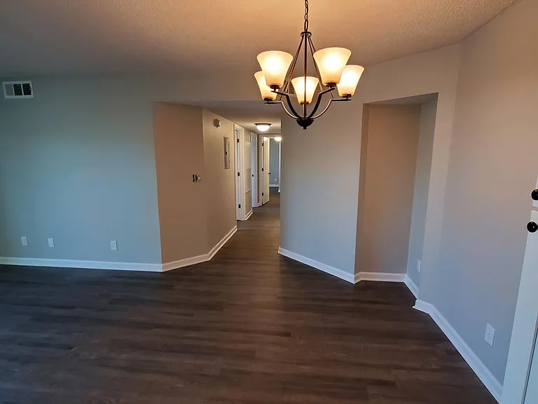 2258 Essex Dr #H — Photo 5