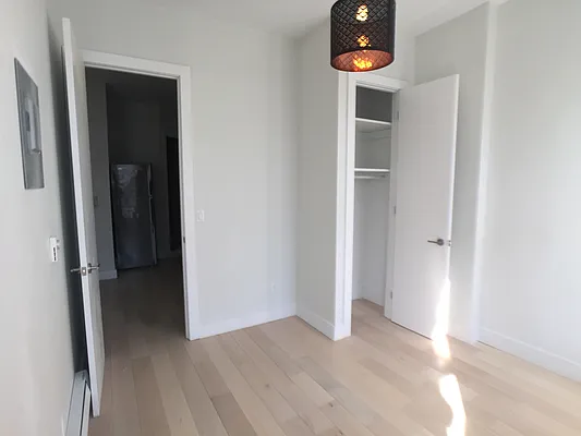 Rented by Evergreen Apartments BK | media 29