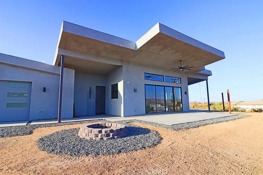 2 bed, 1284 sqft, $2,600 — Photo 2