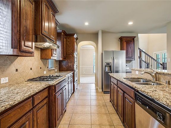 5th image of 12969 Snow Lake Dr