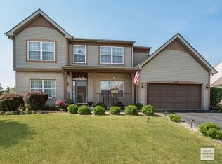 357 Mallard Ln, Sugar Grove, IL 60554