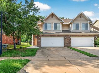 2572 E Turtle Creek Dr, Fayetteville, AR 72701