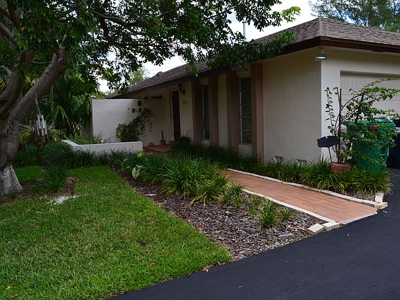 3rd image of 18005 SW 88th Ct