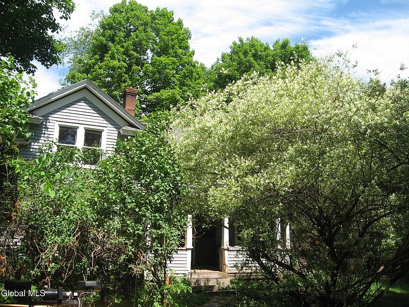 4th image of 28 Olmstedville Road