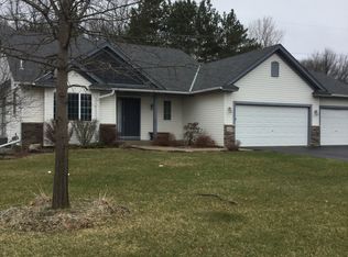 928 Kelly St, Lino Lakes, MN 55014
