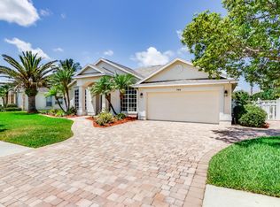 744 Carriage Hill Rd, Melbourne, FL 32940
