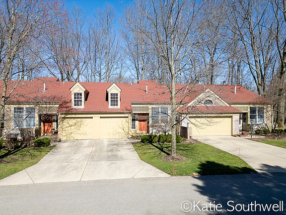 2nd image of 2149 N Cross Creek Dr SE