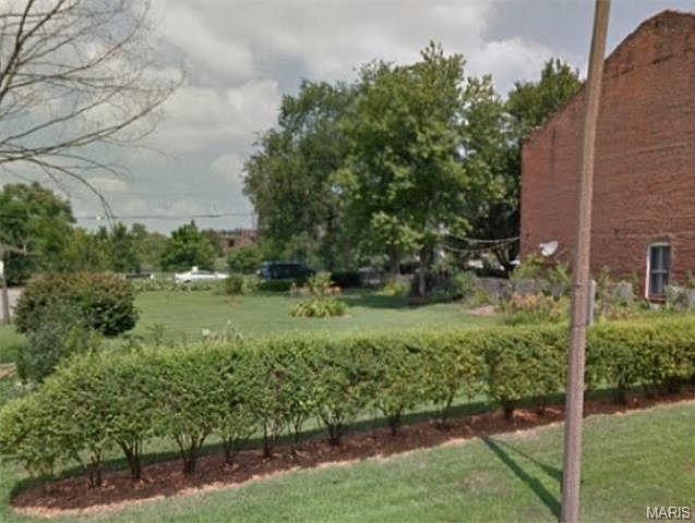 1st image of 1833-1835 S 10th St
