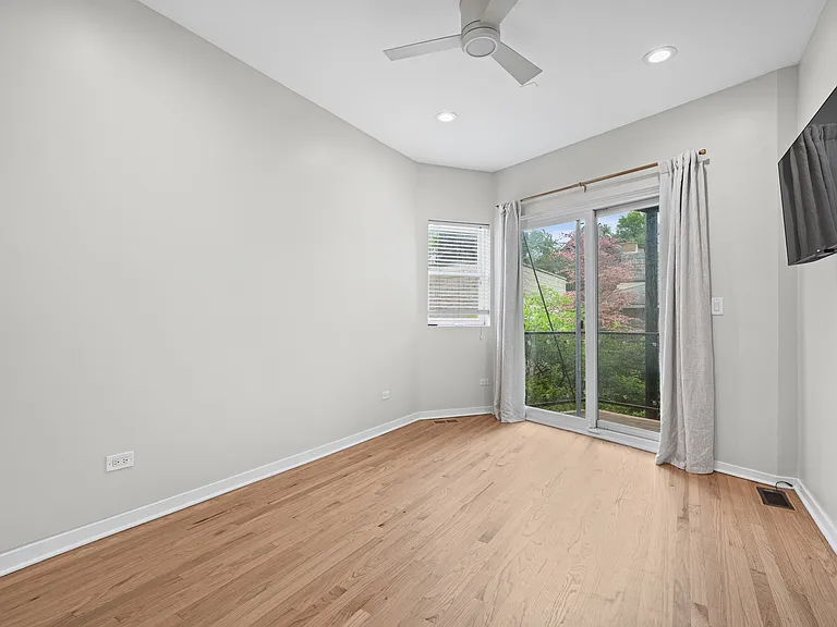 1747 N Wolcott Ave #1 — Photo 16