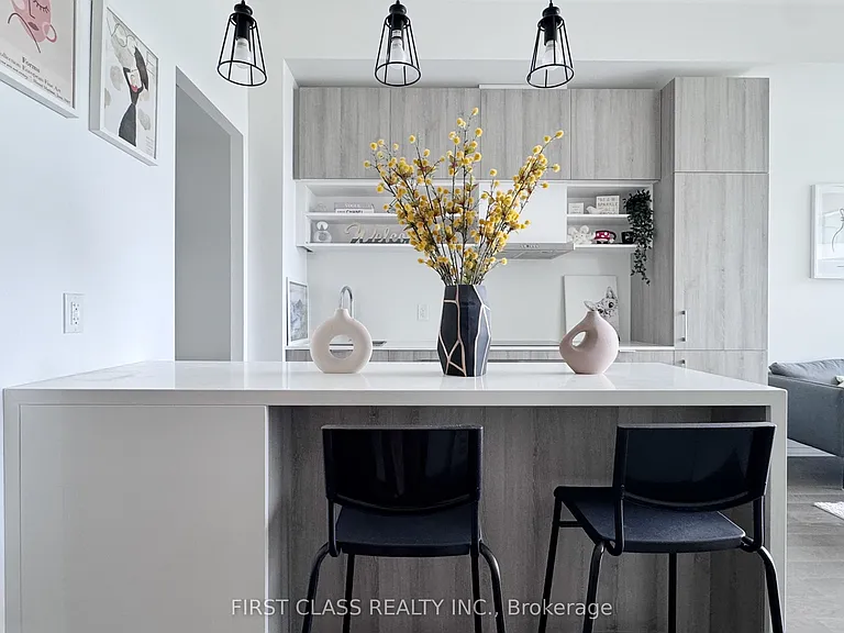 8 Hillsdale Ave E #1141 — Photo 3