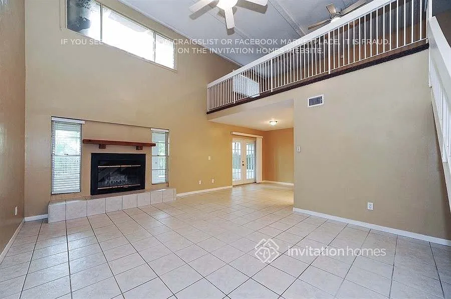 14727 Daybreak Dr Lutz, FL 33559 — Photo 2