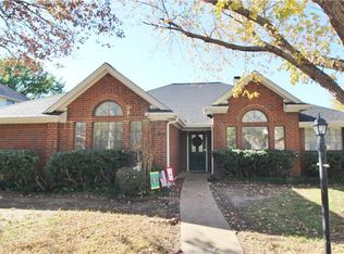2058 Biscayne Dr, Lewisville, TX 75067
