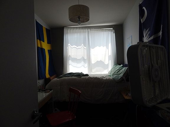 4th image of 132 Meserole St #4LESS