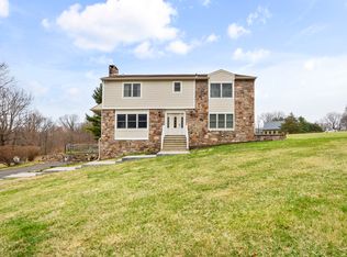 3554 N Sugan Rd, New Hope, PA 18938
