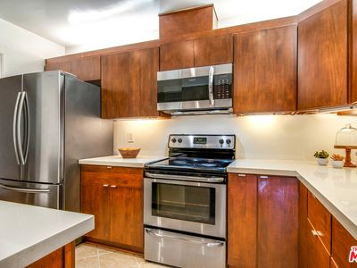 5625 Green Valley Cir APT 307, Culver City, CA, 90230