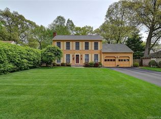 15 Harlan St, Manchester, CT 06042