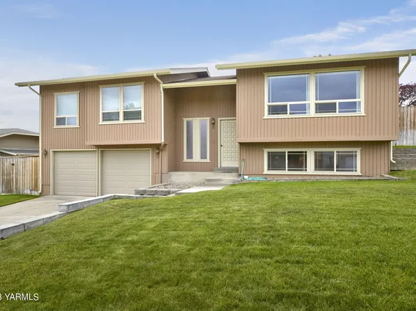 1406 W Cherry Ave, Selah, WA 98942