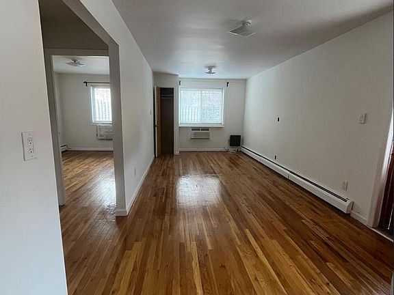 3rd image of 39-20 210th St