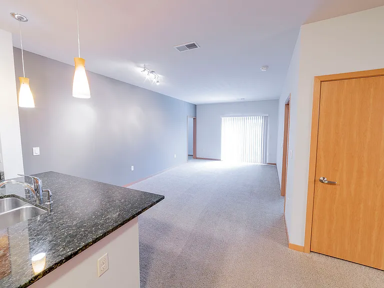 Mammoth Springs Apartments & Townhomes — Photo 57