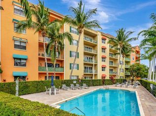 1620 Presidential Way APT 110, West Palm Beach, FL 33401