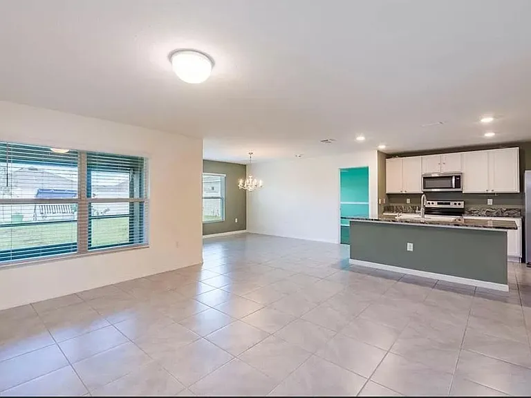 16709 Parker River St — Photo 3