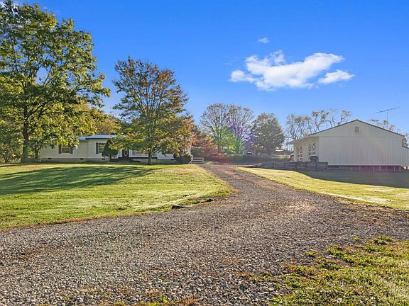 5th image of 9178 Day Hill Arnheim Rd