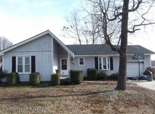 3565 Pioneer Dr, Hope Mills, NC 28348