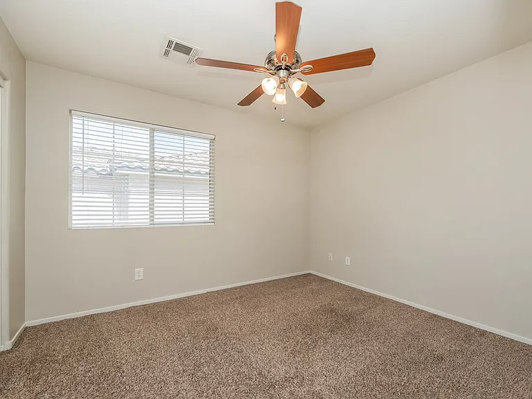 1240 Maple Pines Ave — Photo 12