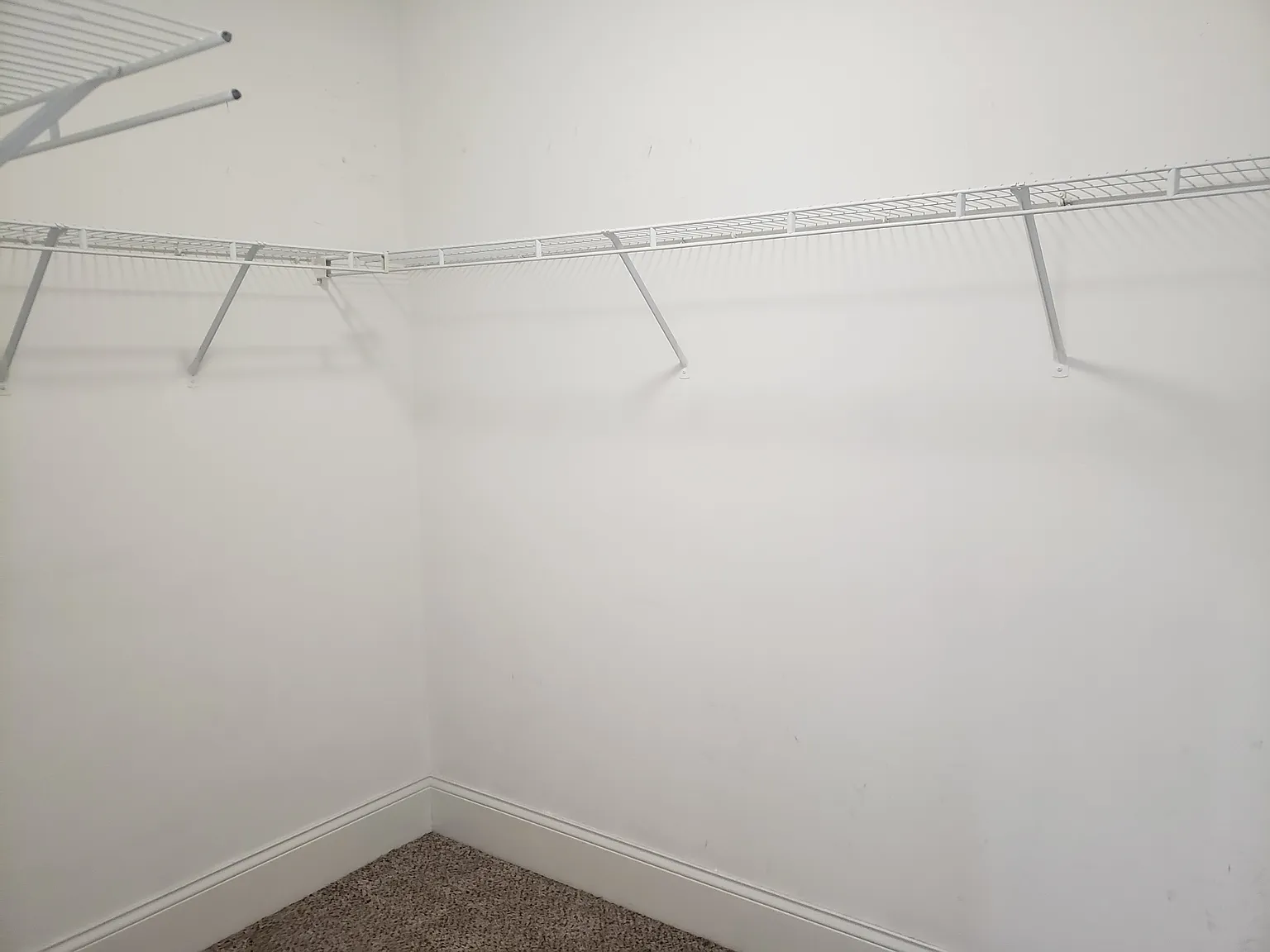 2 bed, 900 sqft, $1,300 — Photo 4