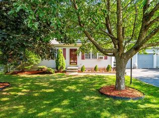 65 Santoro Rd, Worcester, MA 01606