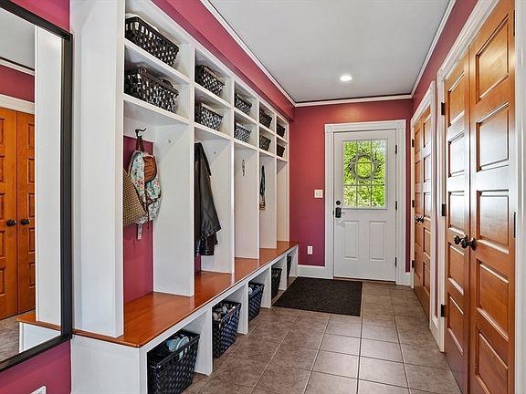 4th image of 18 Hill St