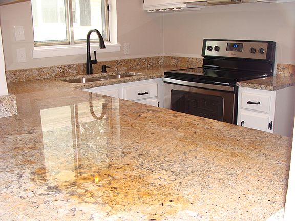 2nd image of 3923 Quail Hollow Cir
